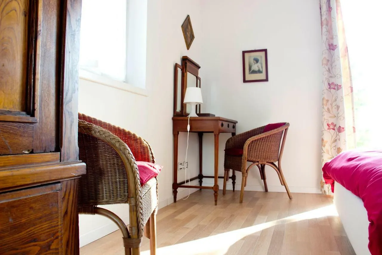 Lakefront Villa Del Pierangelo كريميا