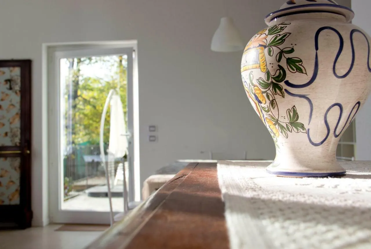 Lakefront Villa Del Pierangelo Cremia 公寓